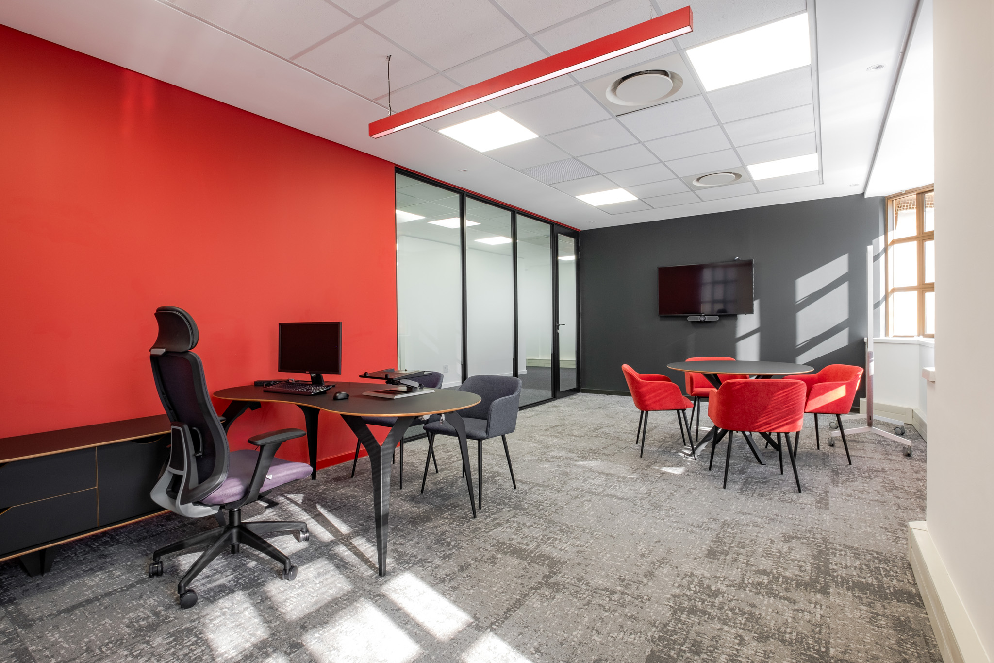 Private_Automation_Company_Commercial_Design_and_Build_private_office_enclosed-4.jpg Entrawood STE261051-001